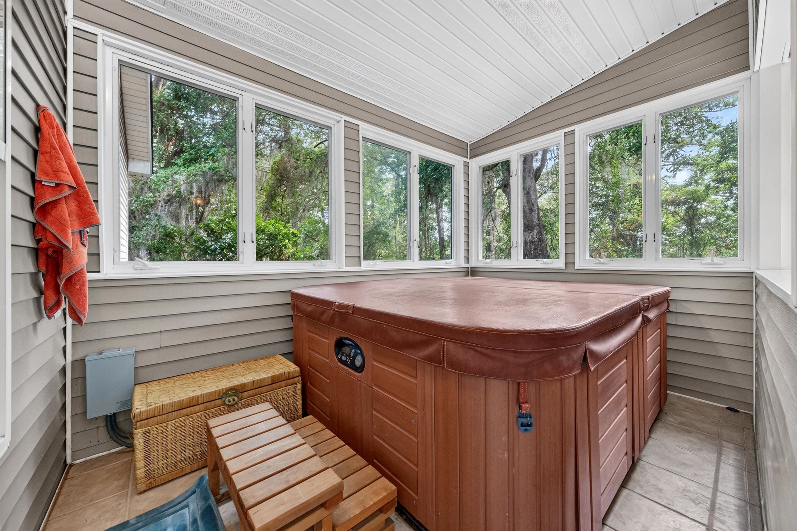48 Alexander Glennie Dr.