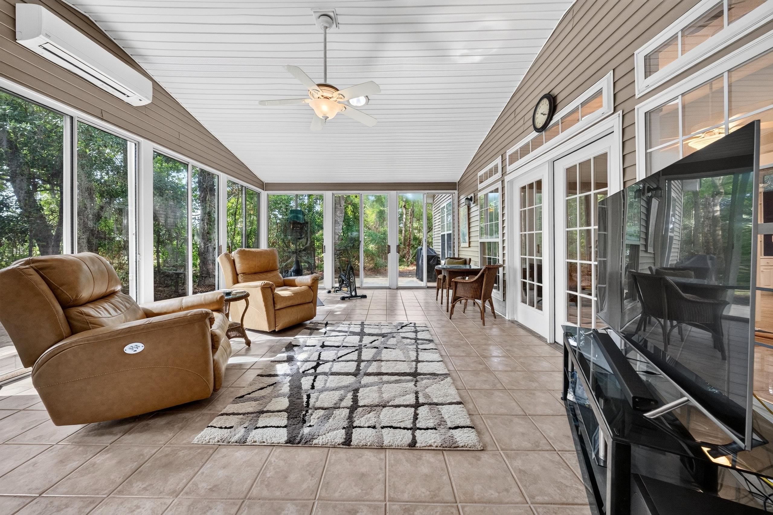 48 Alexander Glennie Dr.