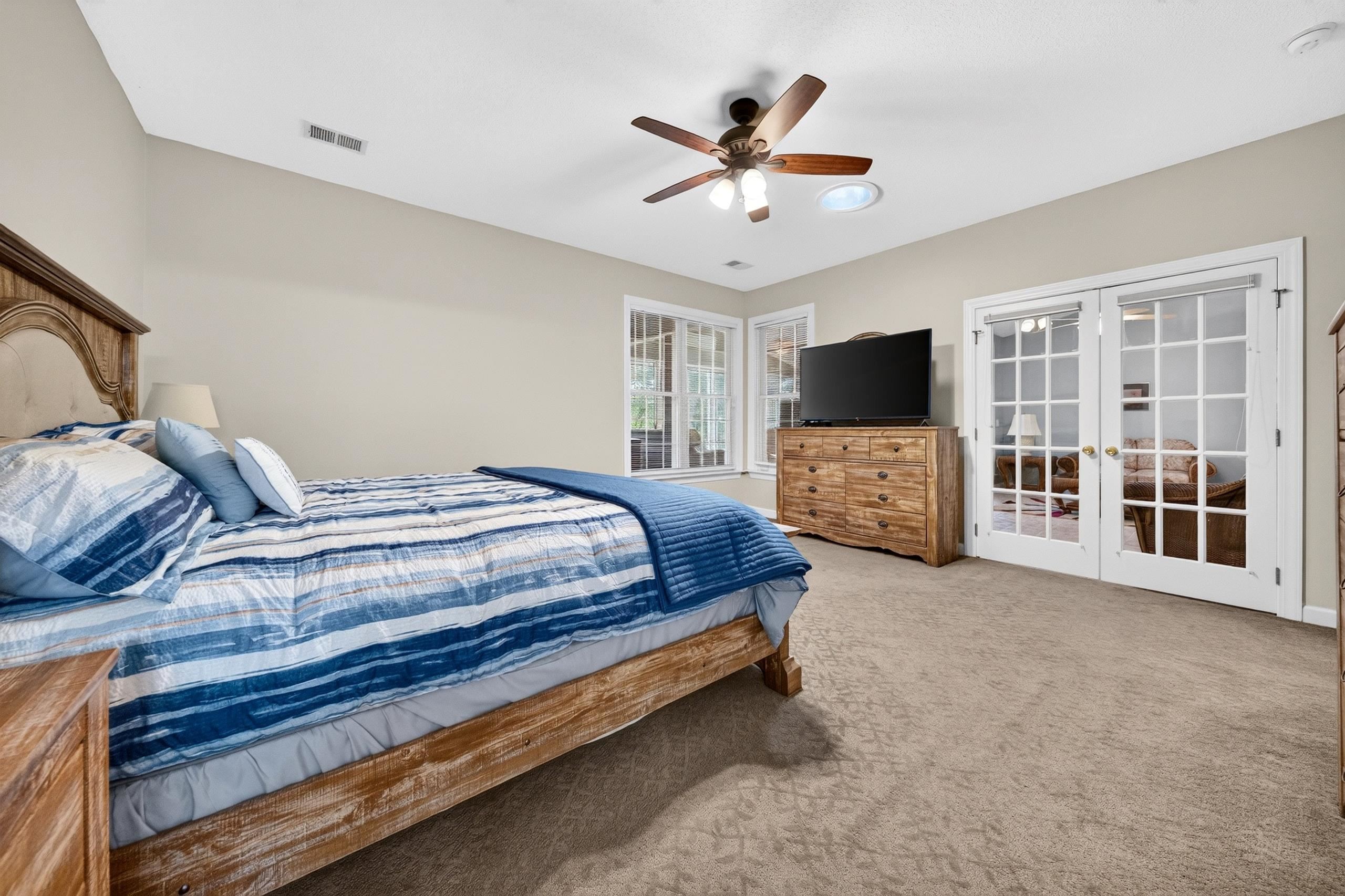 48 Alexander Glennie Dr.