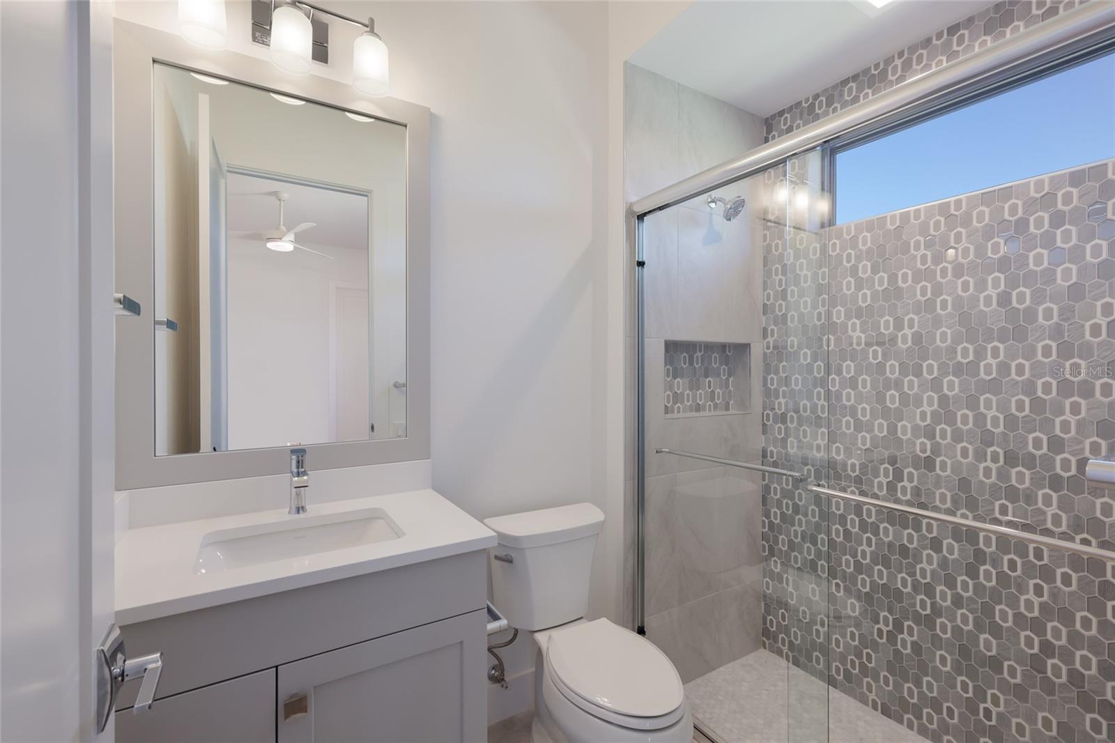 1107 BLUE SHELL LOOP