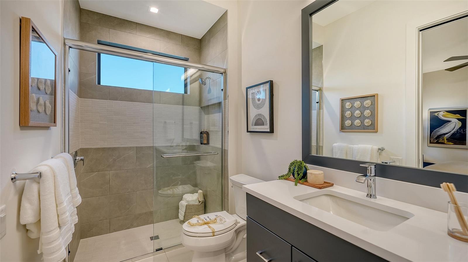 1210 BLUE SHELL LOOP