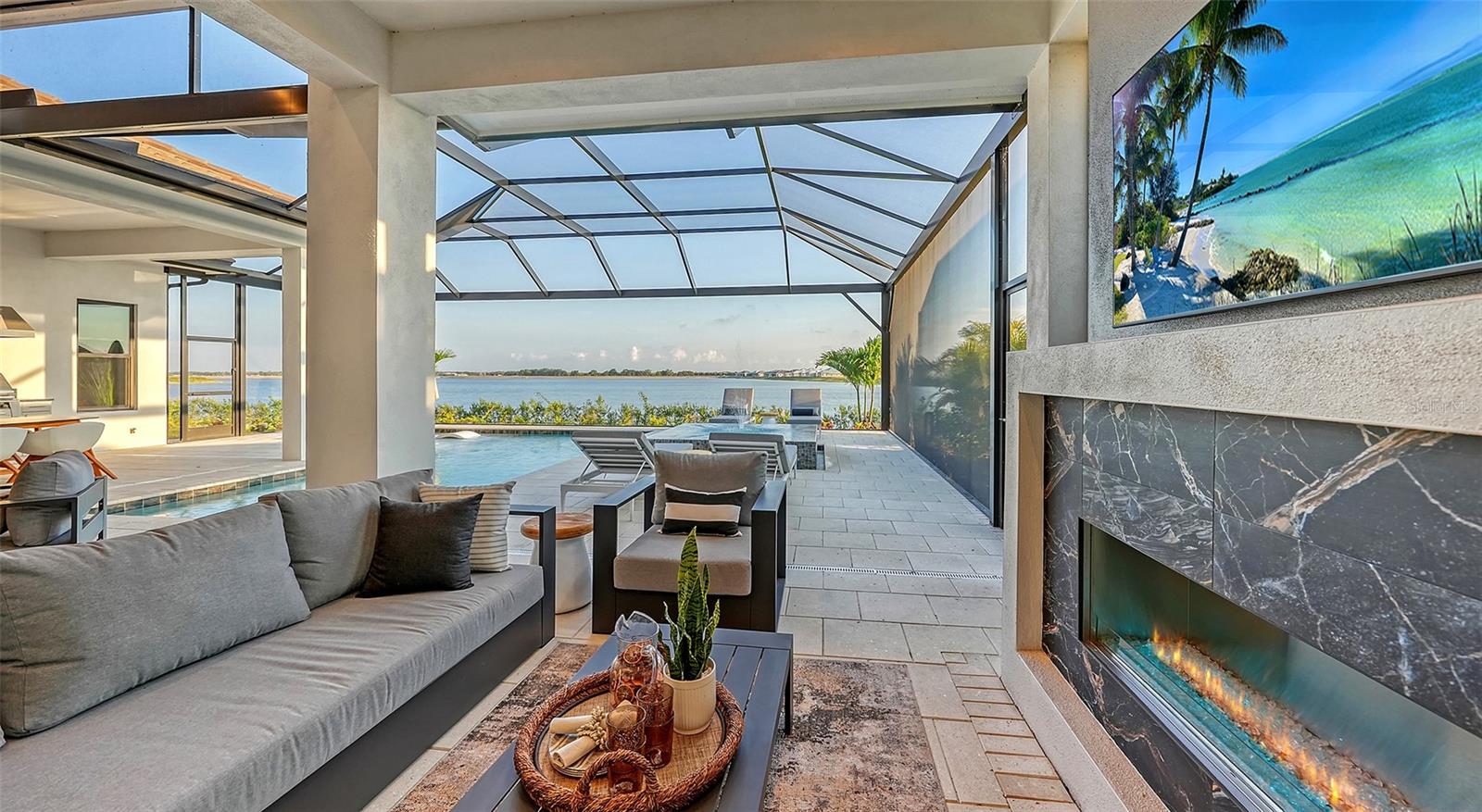 1210 BLUE SHELL LOOP