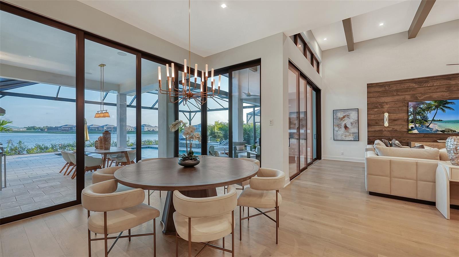 1210 BLUE SHELL LOOP