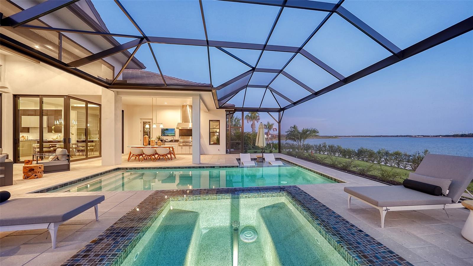 1210 BLUE SHELL LOOP