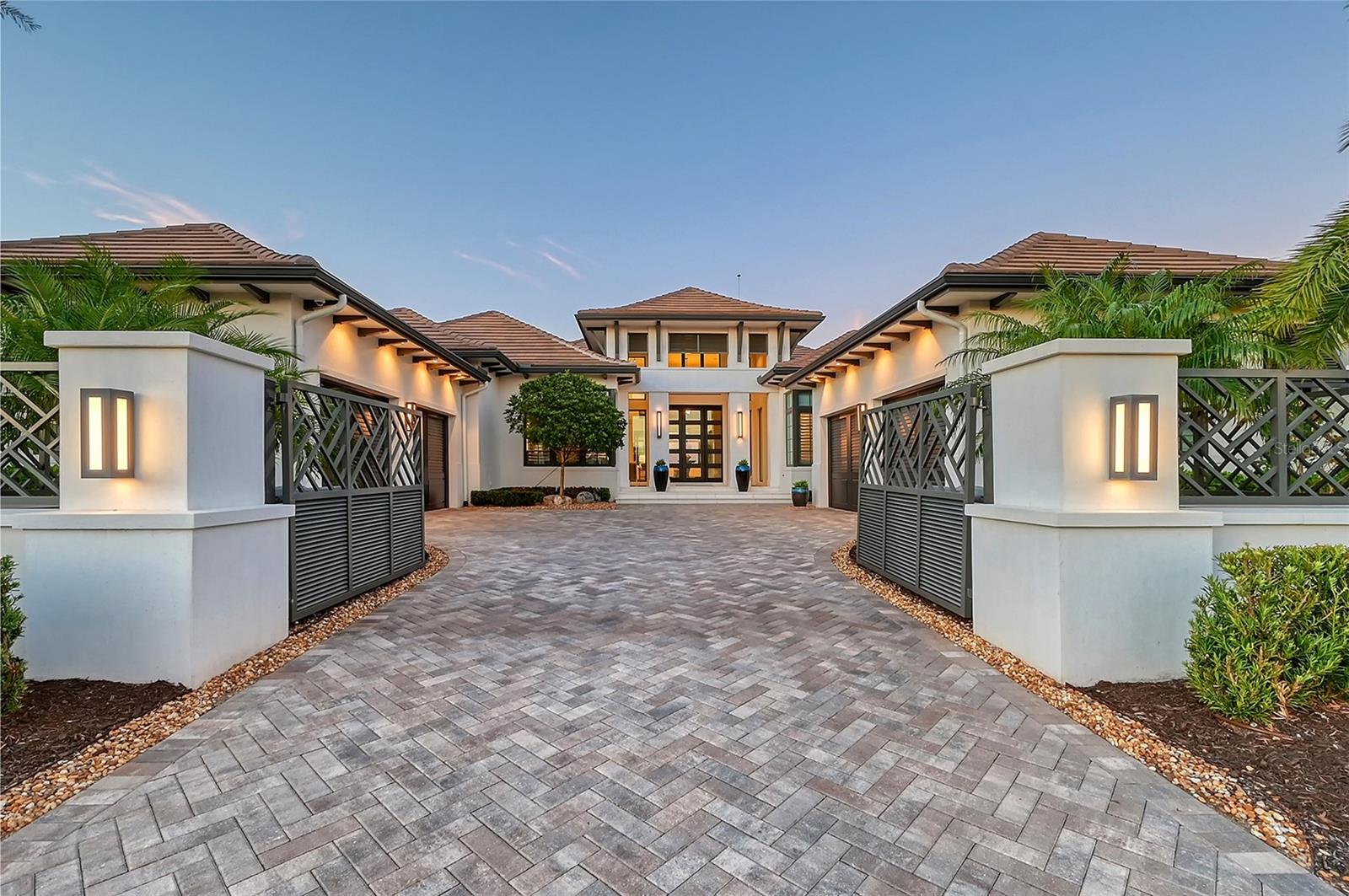 14733 COMO CIR