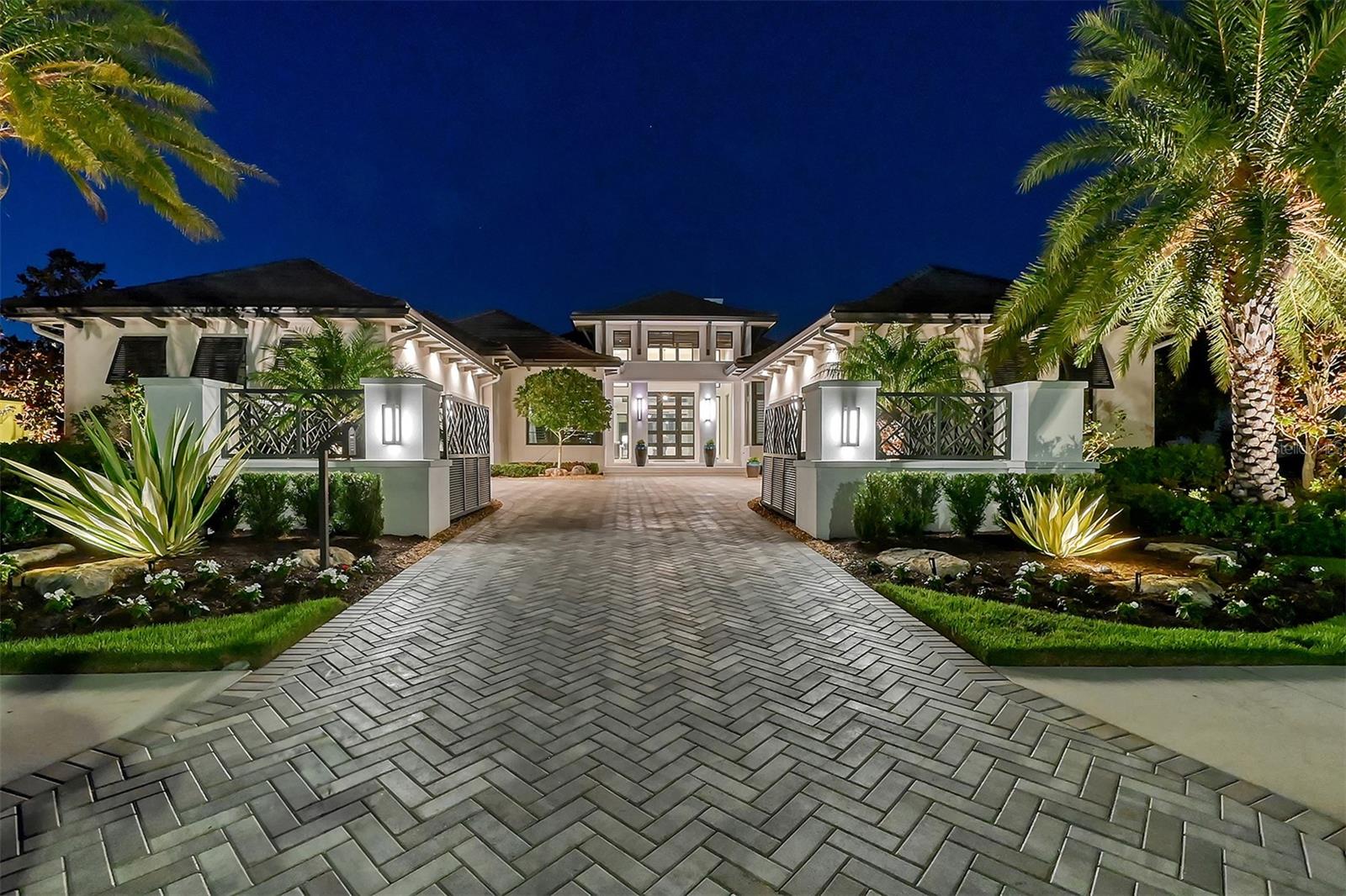 14733 COMO CIR
