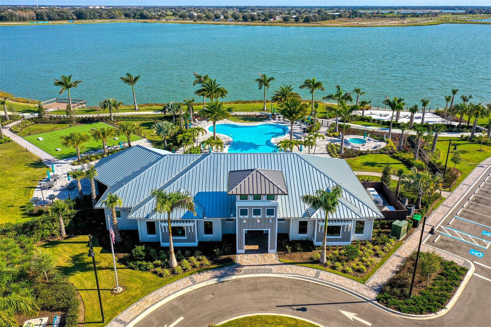 7889 MAINSAIL LN