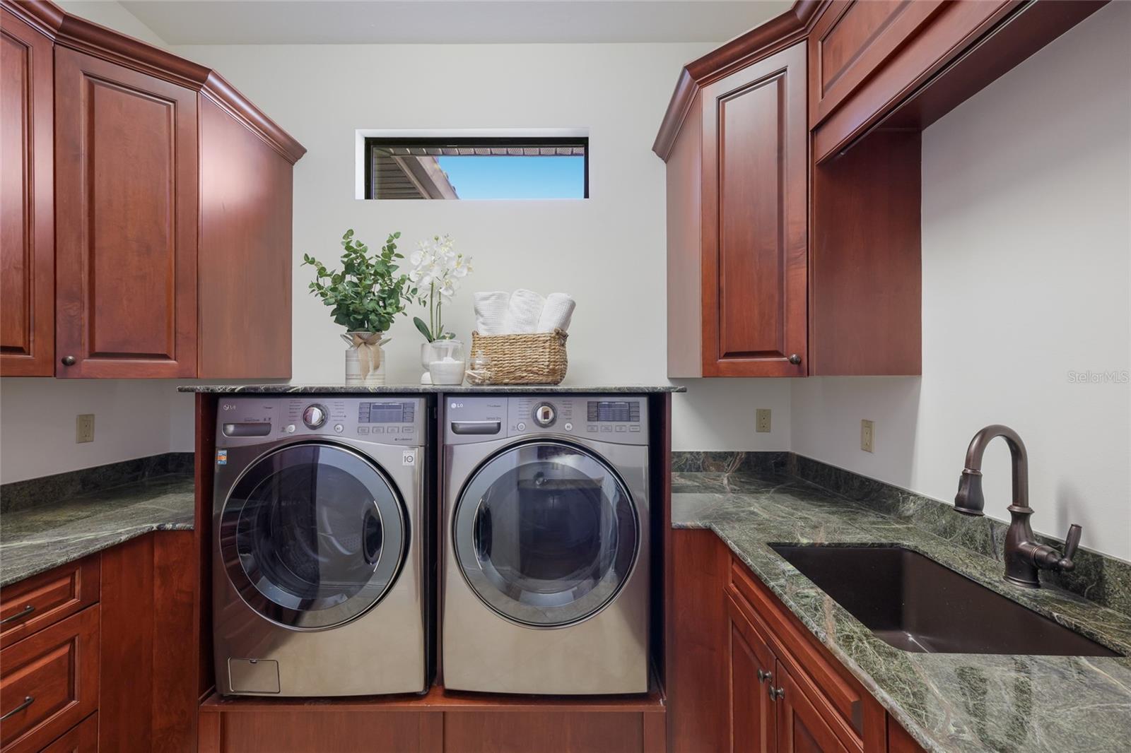 14909 SECRET HARBOR PL