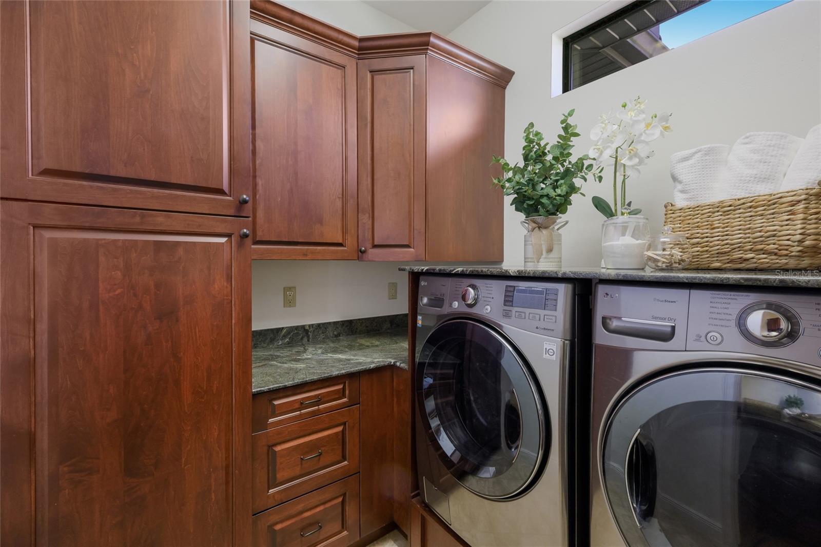 14909 SECRET HARBOR PL