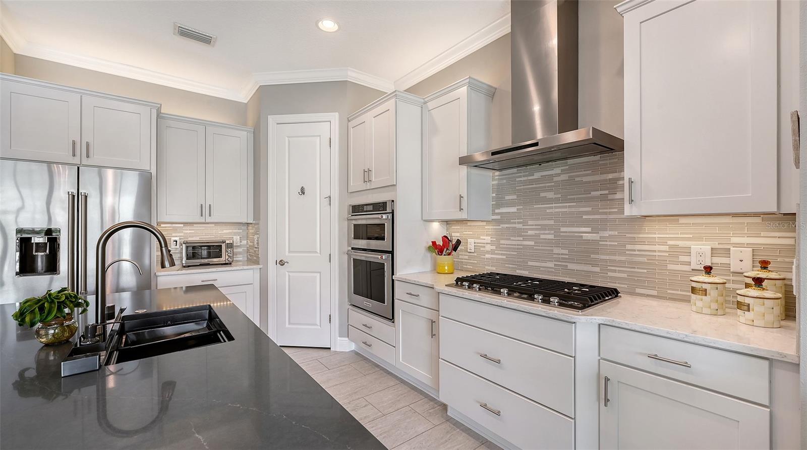 16305 CASTLE PARK TER