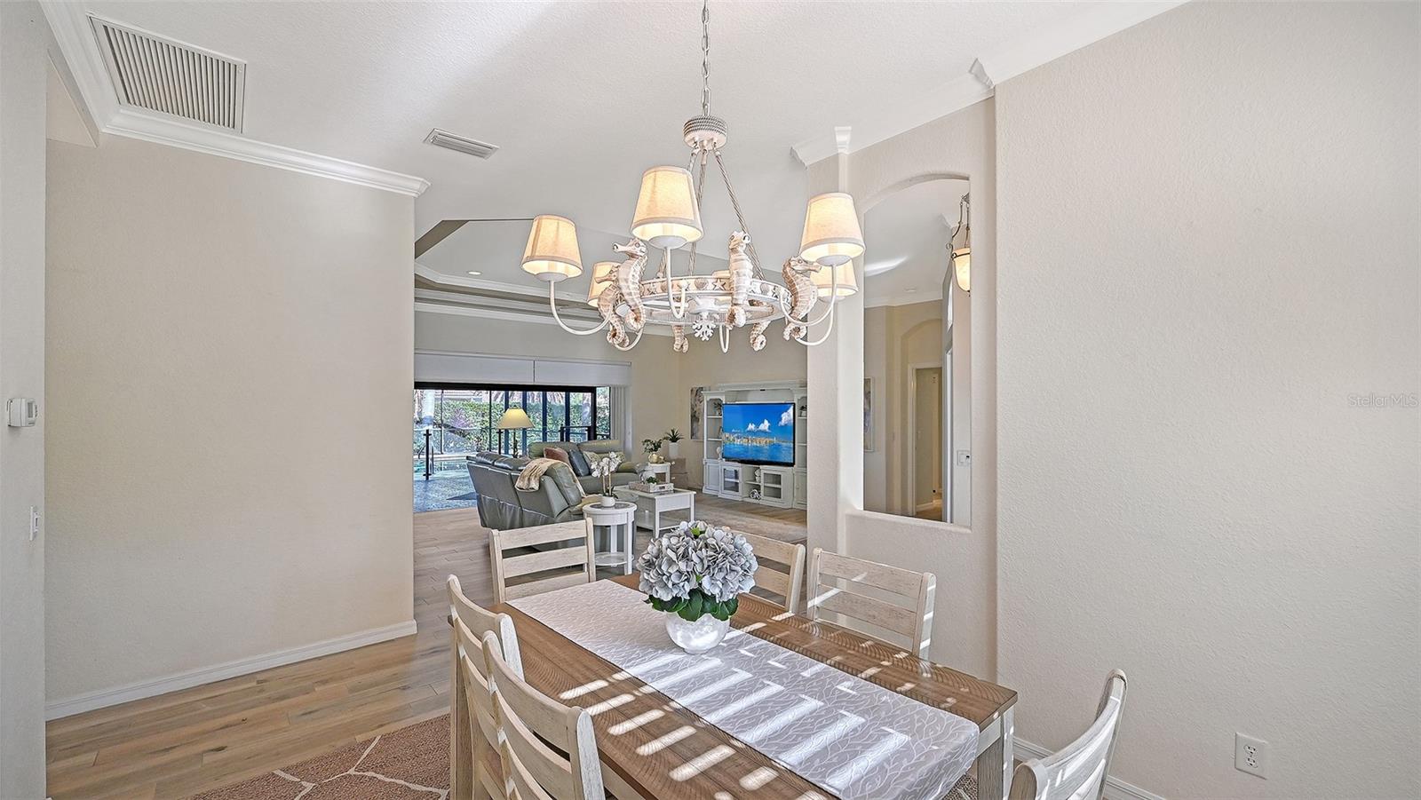 7527 CAMDEN HARBOUR DR