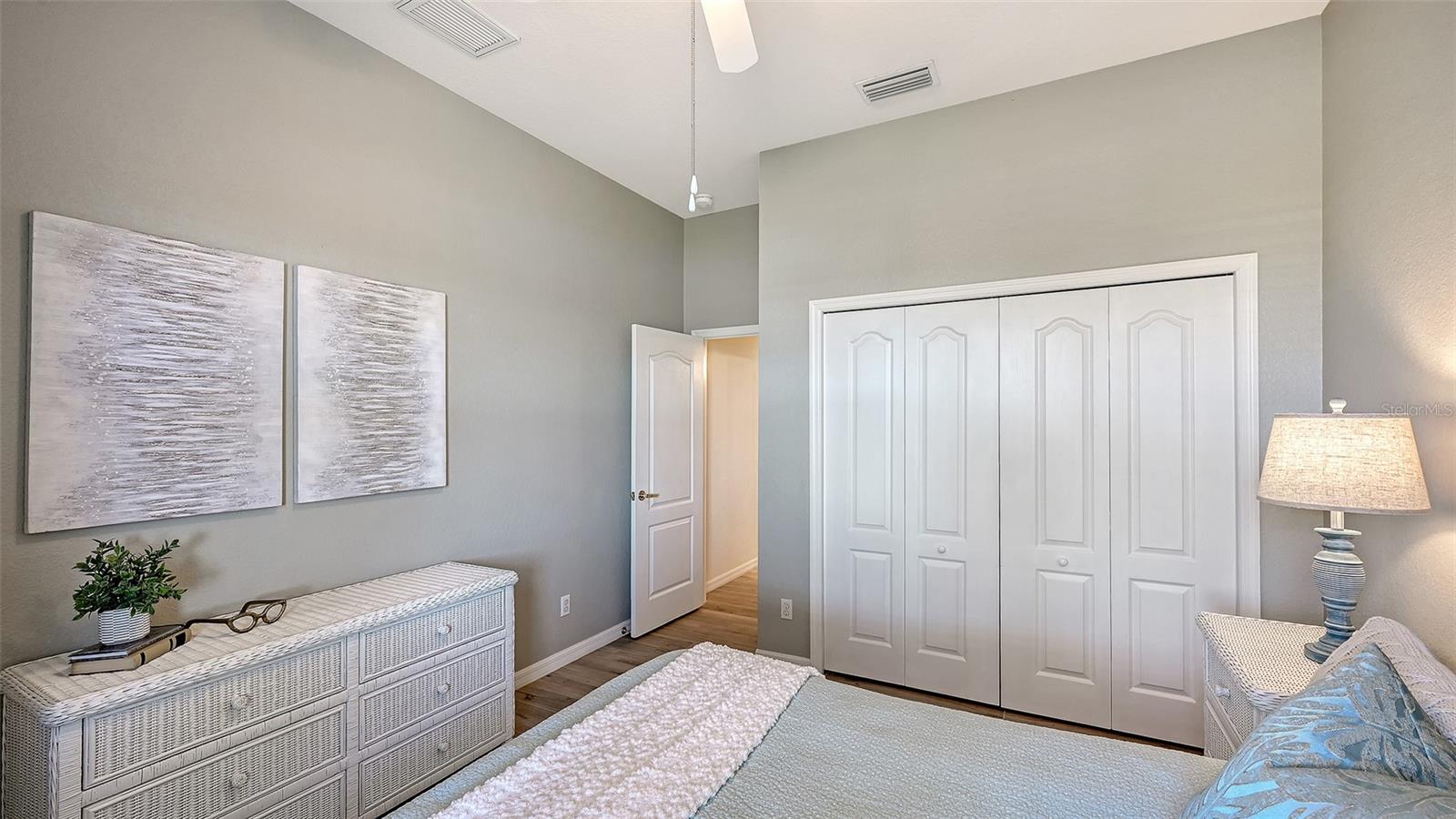 7527 CAMDEN HARBOUR DR