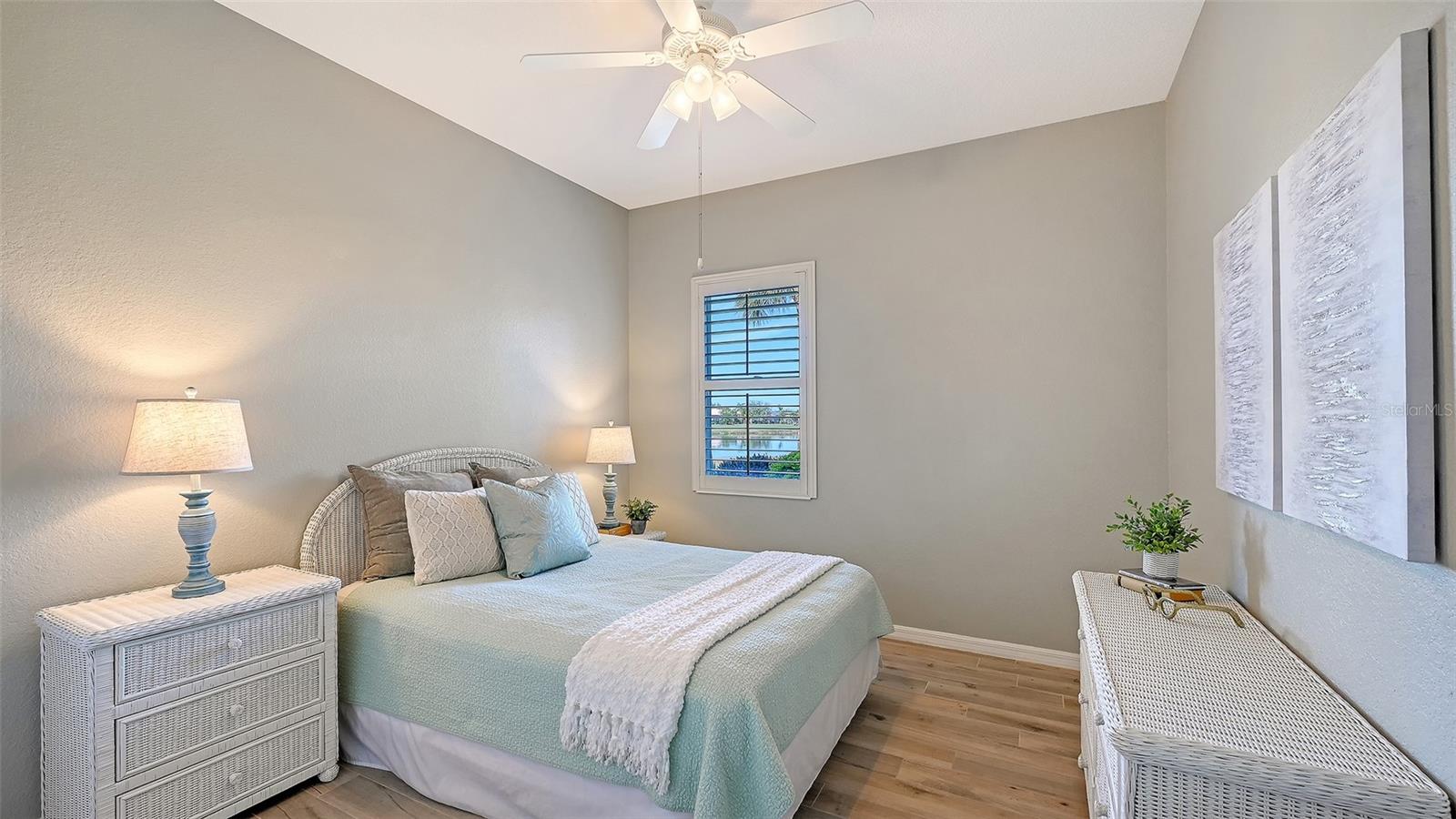 7527 CAMDEN HARBOUR DR