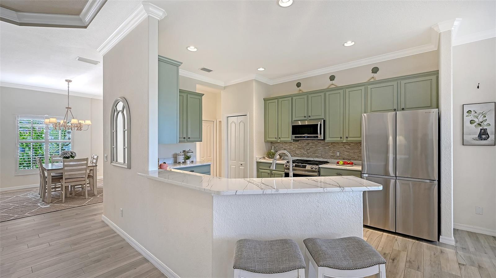 7527 CAMDEN HARBOUR DR