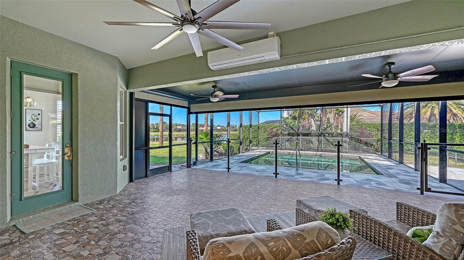 7527 CAMDEN HARBOUR DR