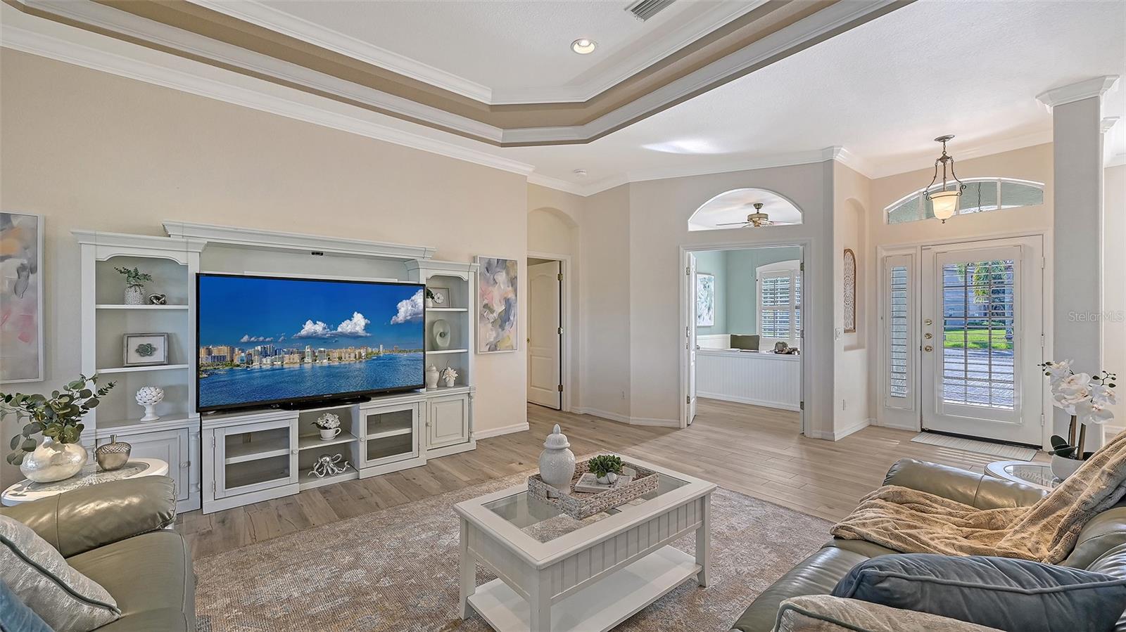 7527 CAMDEN HARBOUR DR