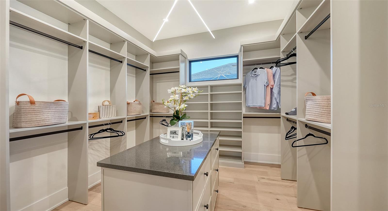 1206 BLUE SHELL LOOP