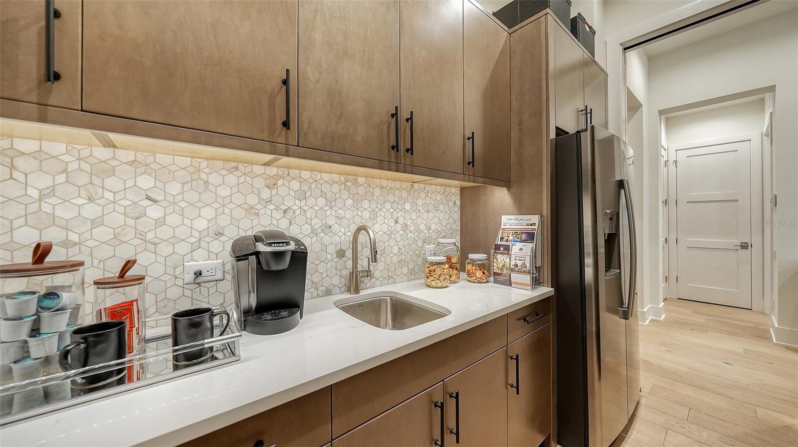 1206 BLUE SHELL LOOP