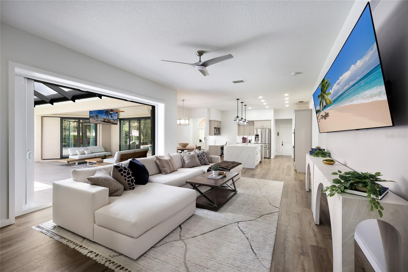 8009 ROYAL BIRKDALE CIR