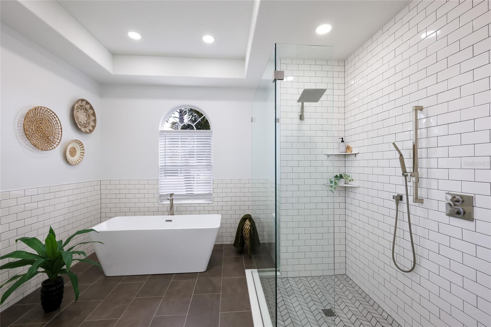 8009 ROYAL BIRKDALE CIR