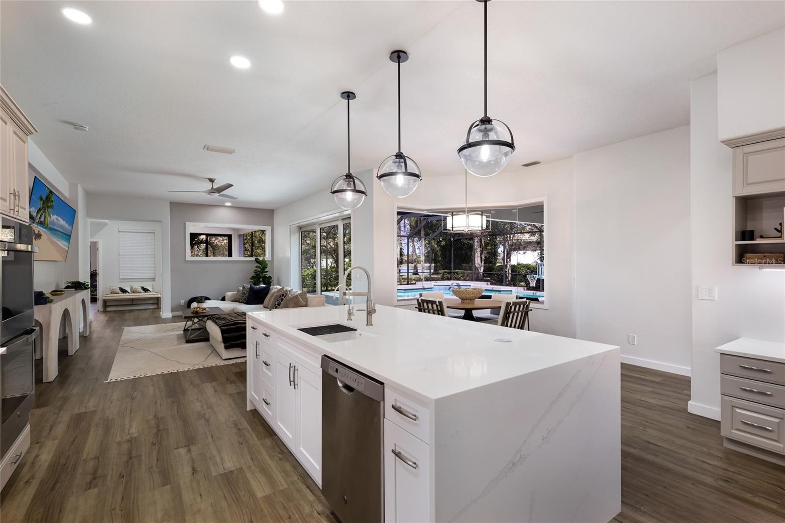 8009 ROYAL BIRKDALE CIR