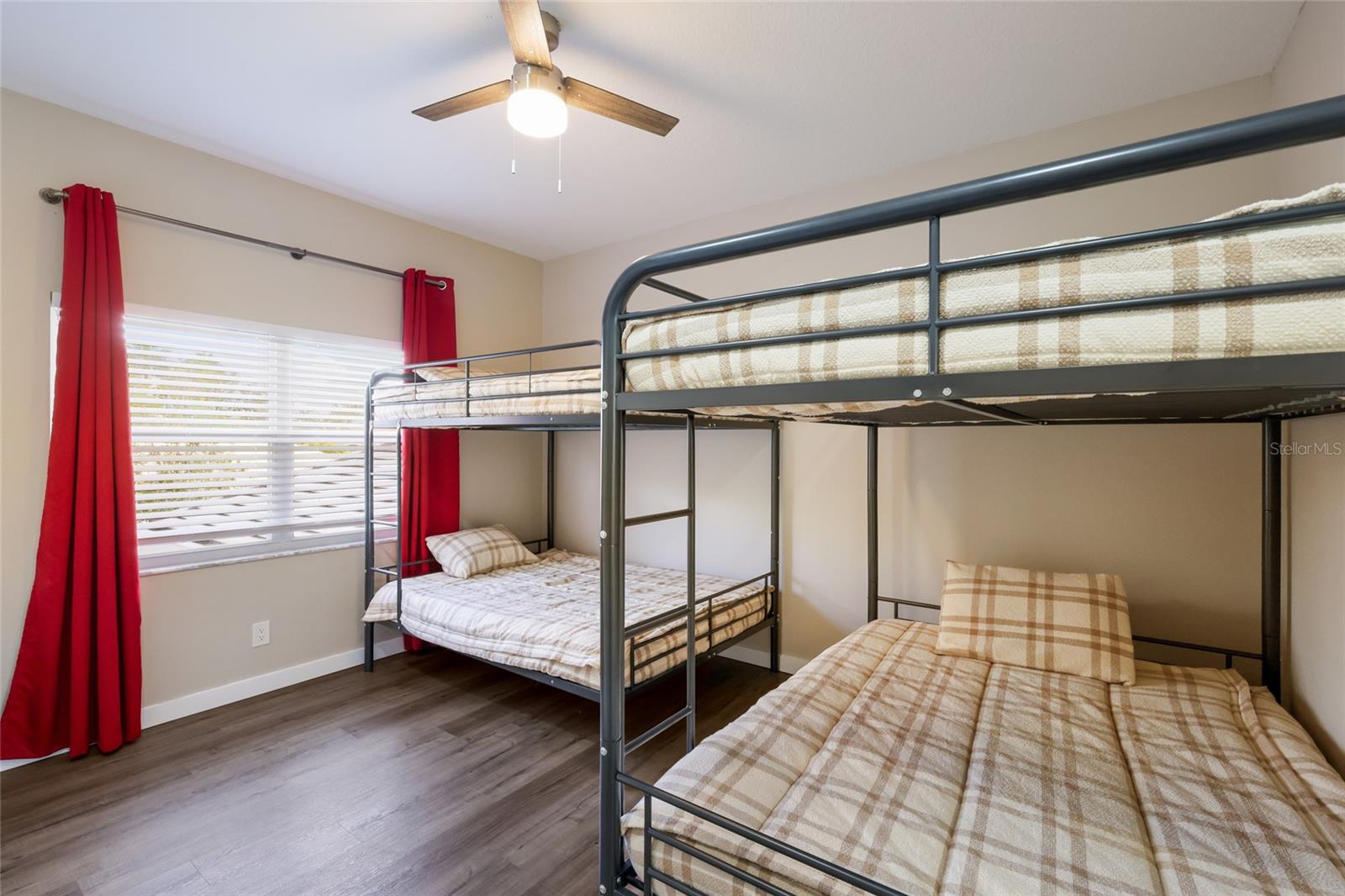 8009 ROYAL BIRKDALE CIR