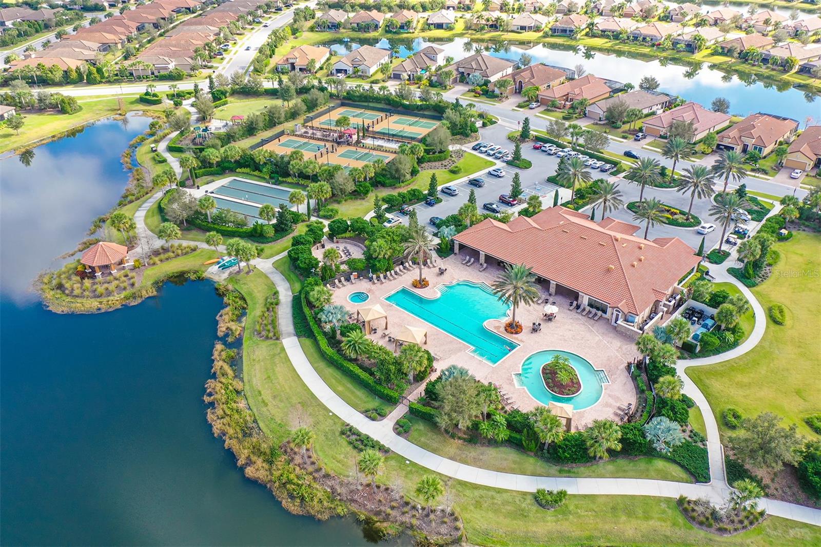 13731 MESSINA LOOP #102
