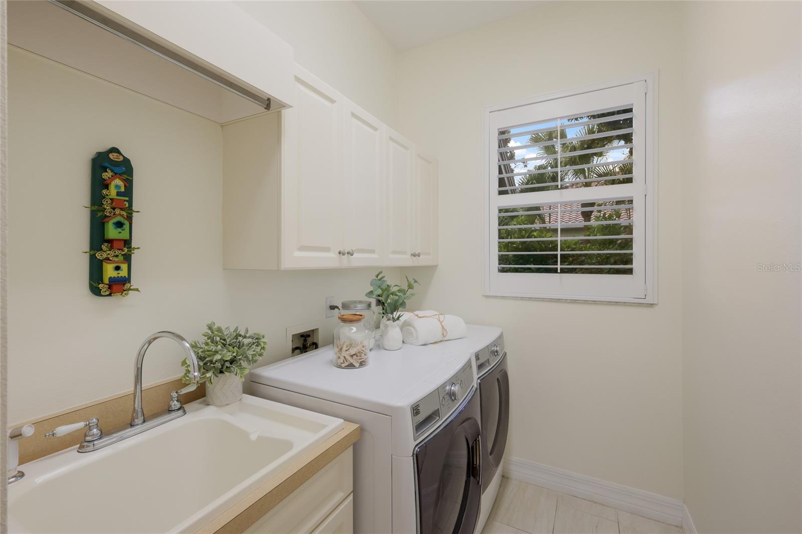 7207 ASHLAND GLN