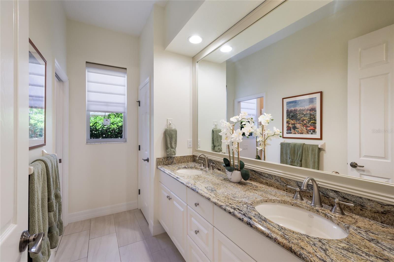 7207 ASHLAND GLN