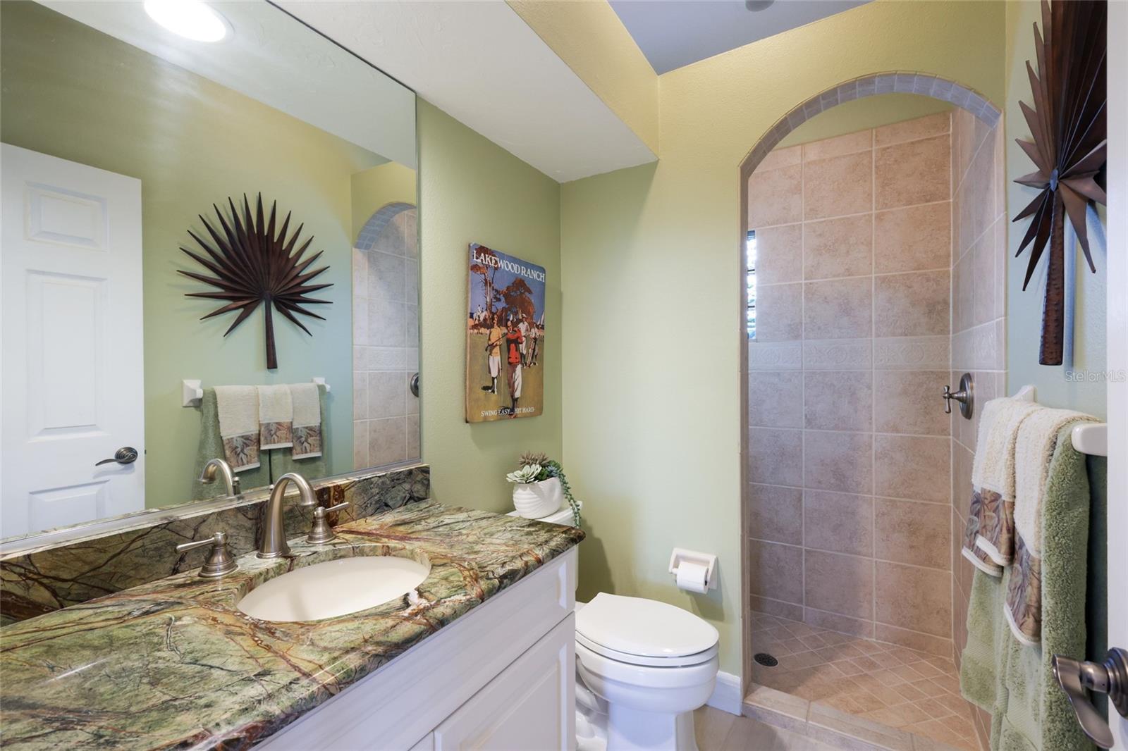 7207 ASHLAND GLN