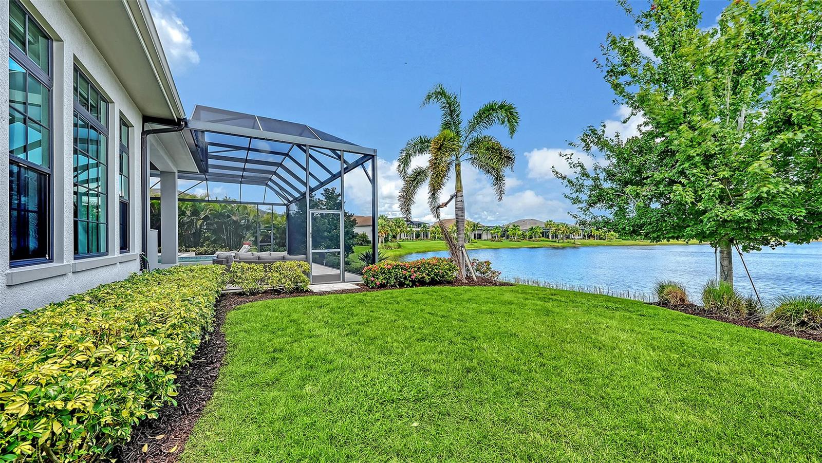 8339 LUCERNE LOOP