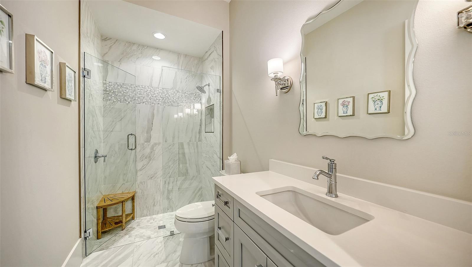8339 LUCERNE LOOP