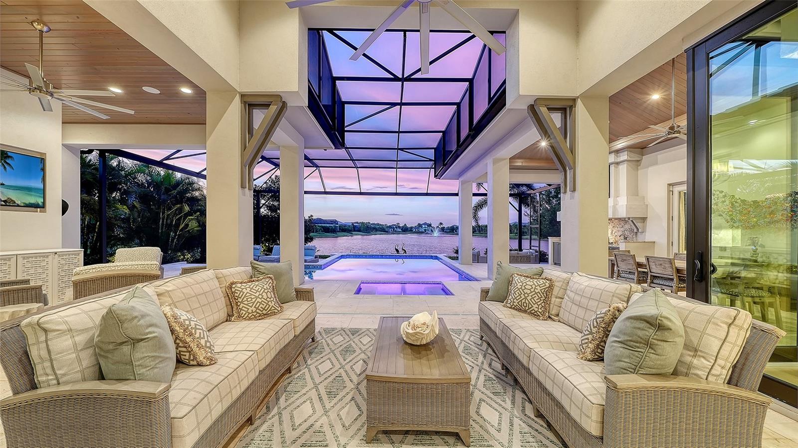 8339 LUCERNE LOOP