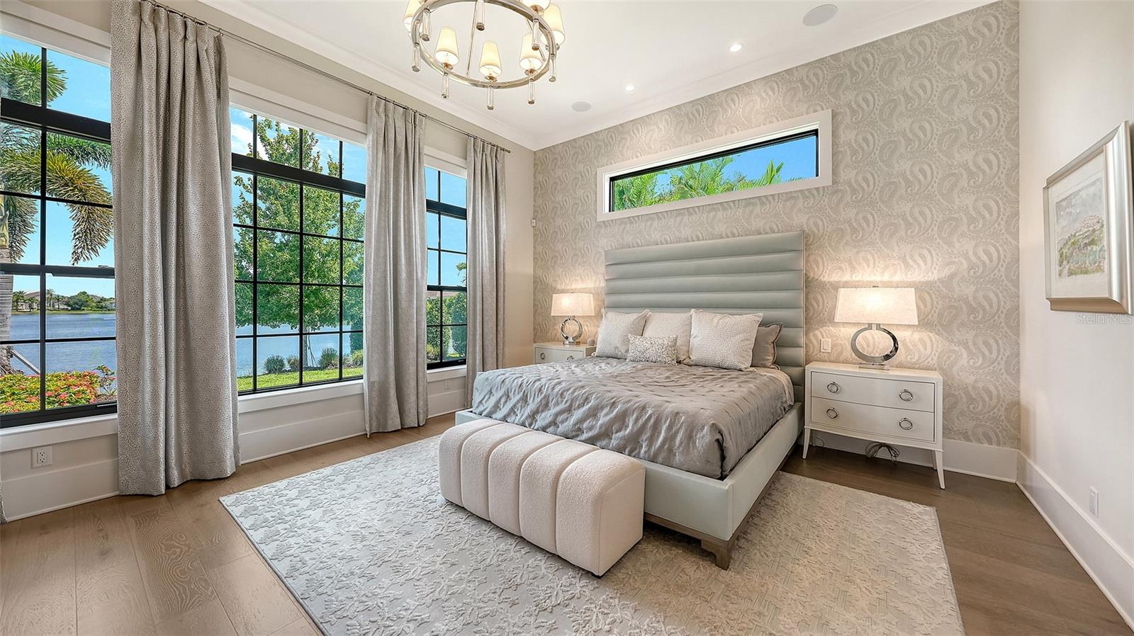 8339 LUCERNE LOOP