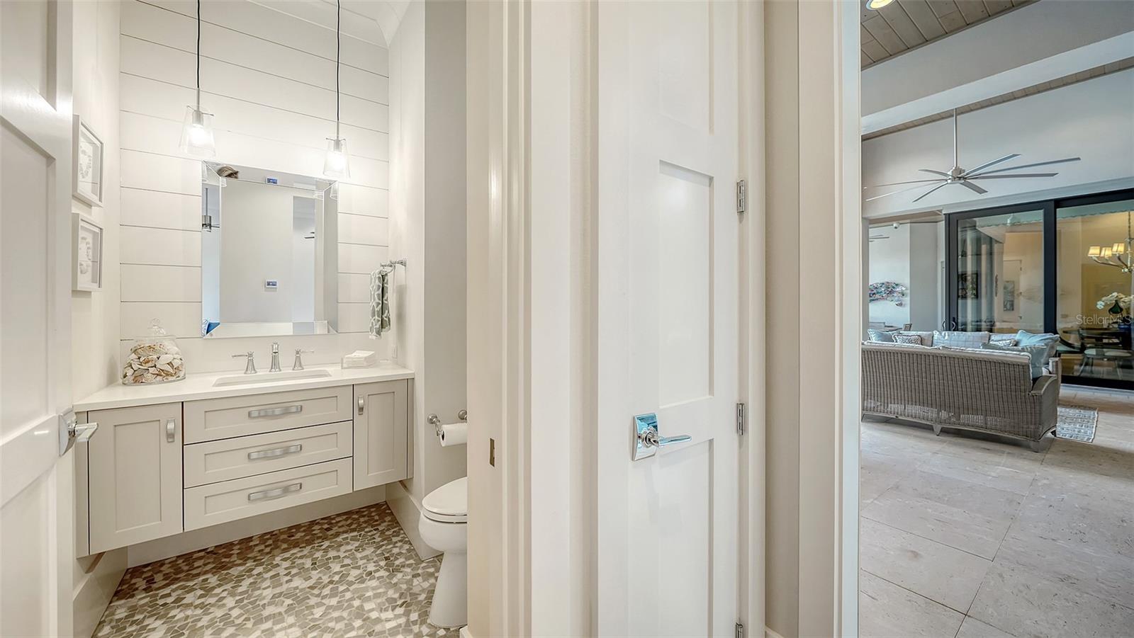 8339 LUCERNE LOOP