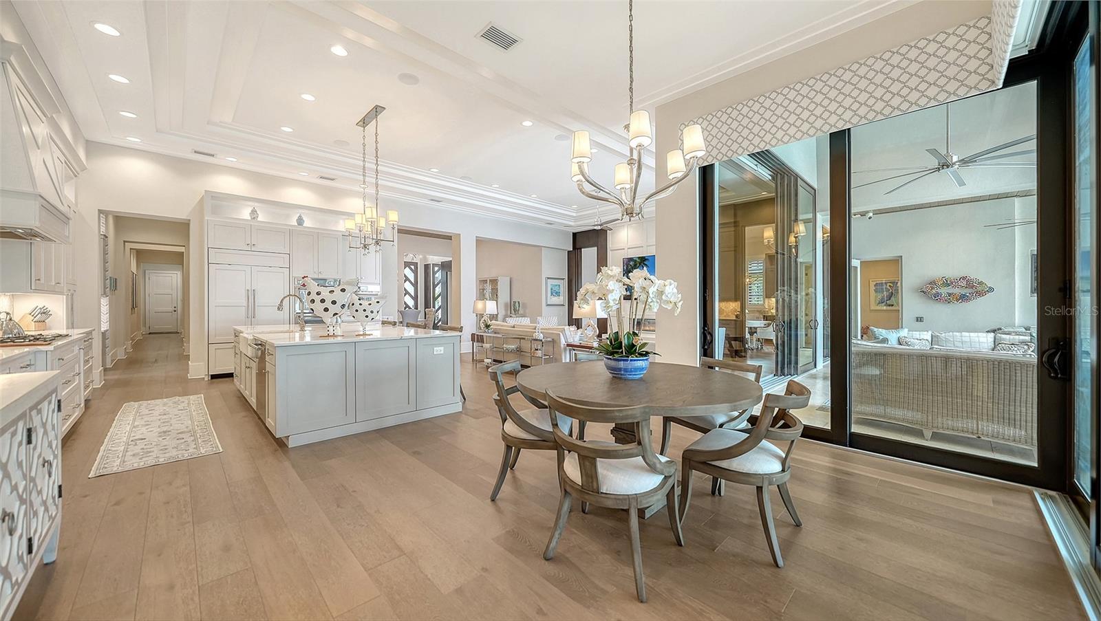 8339 LUCERNE LOOP