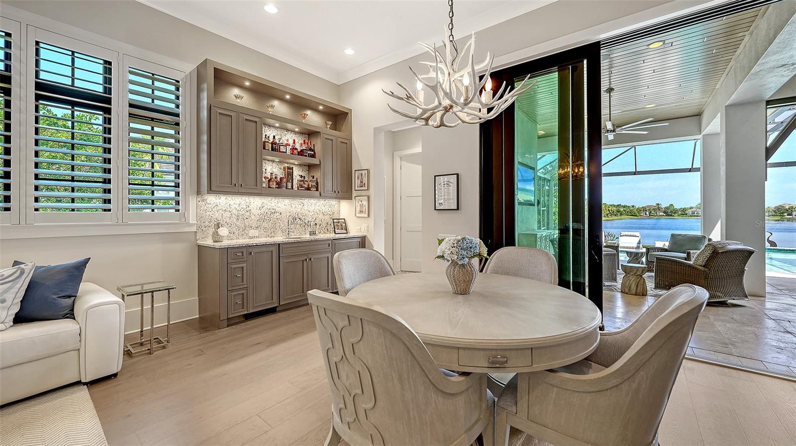 8339 LUCERNE LOOP