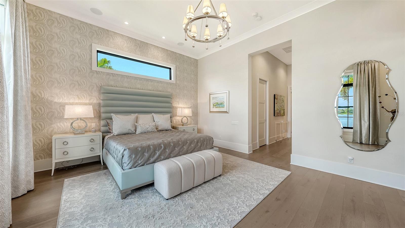 8339 LUCERNE LOOP