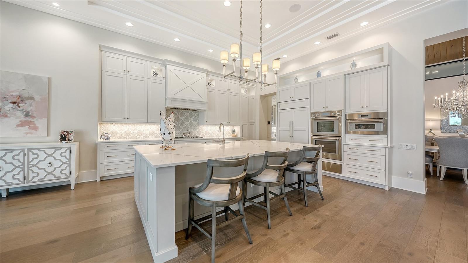8339 LUCERNE LOOP