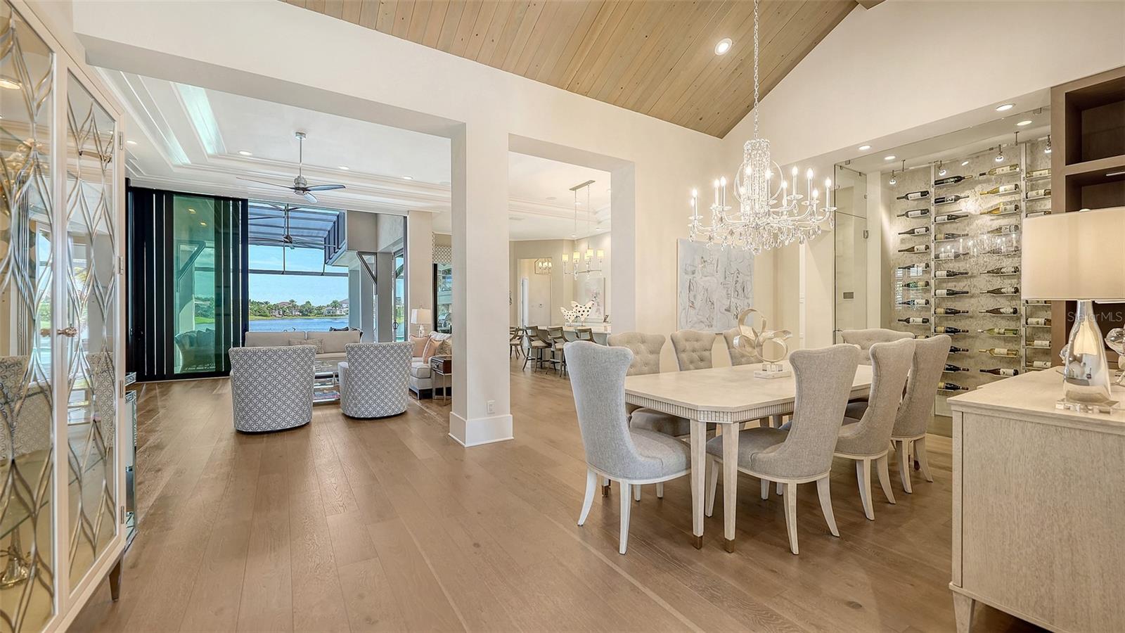 8339 LUCERNE LOOP