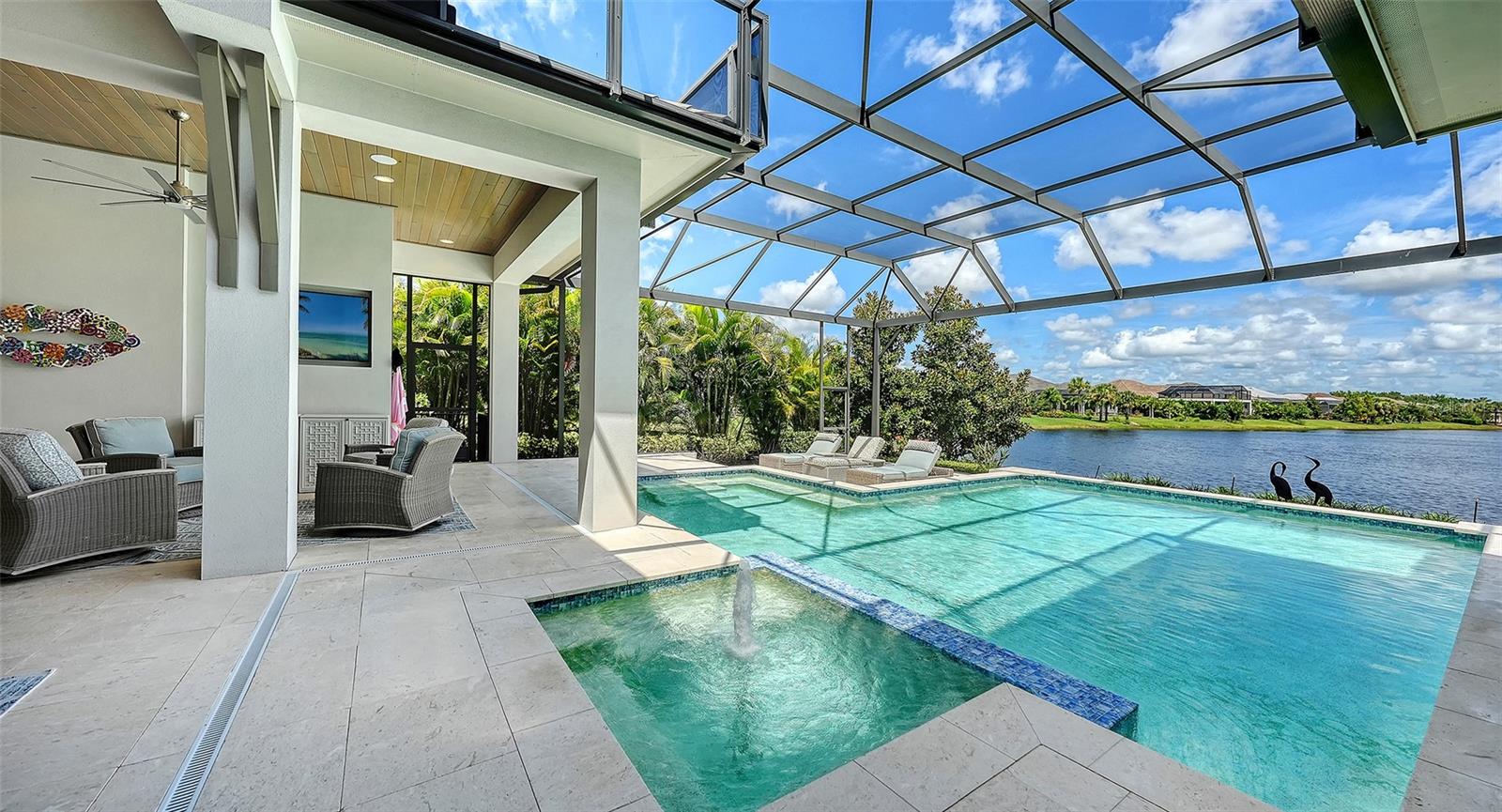 8339 LUCERNE LOOP