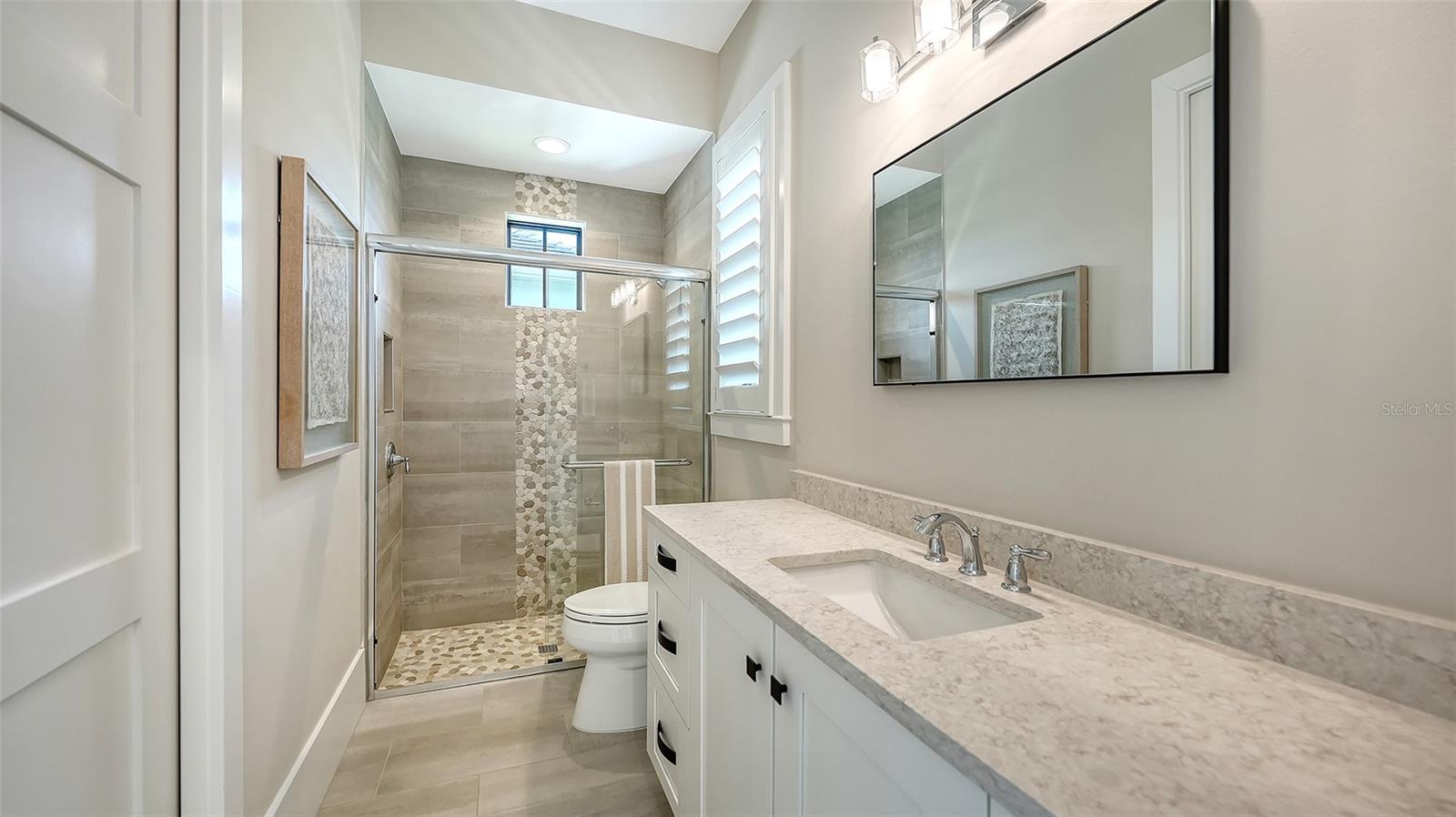 8339 LUCERNE LOOP