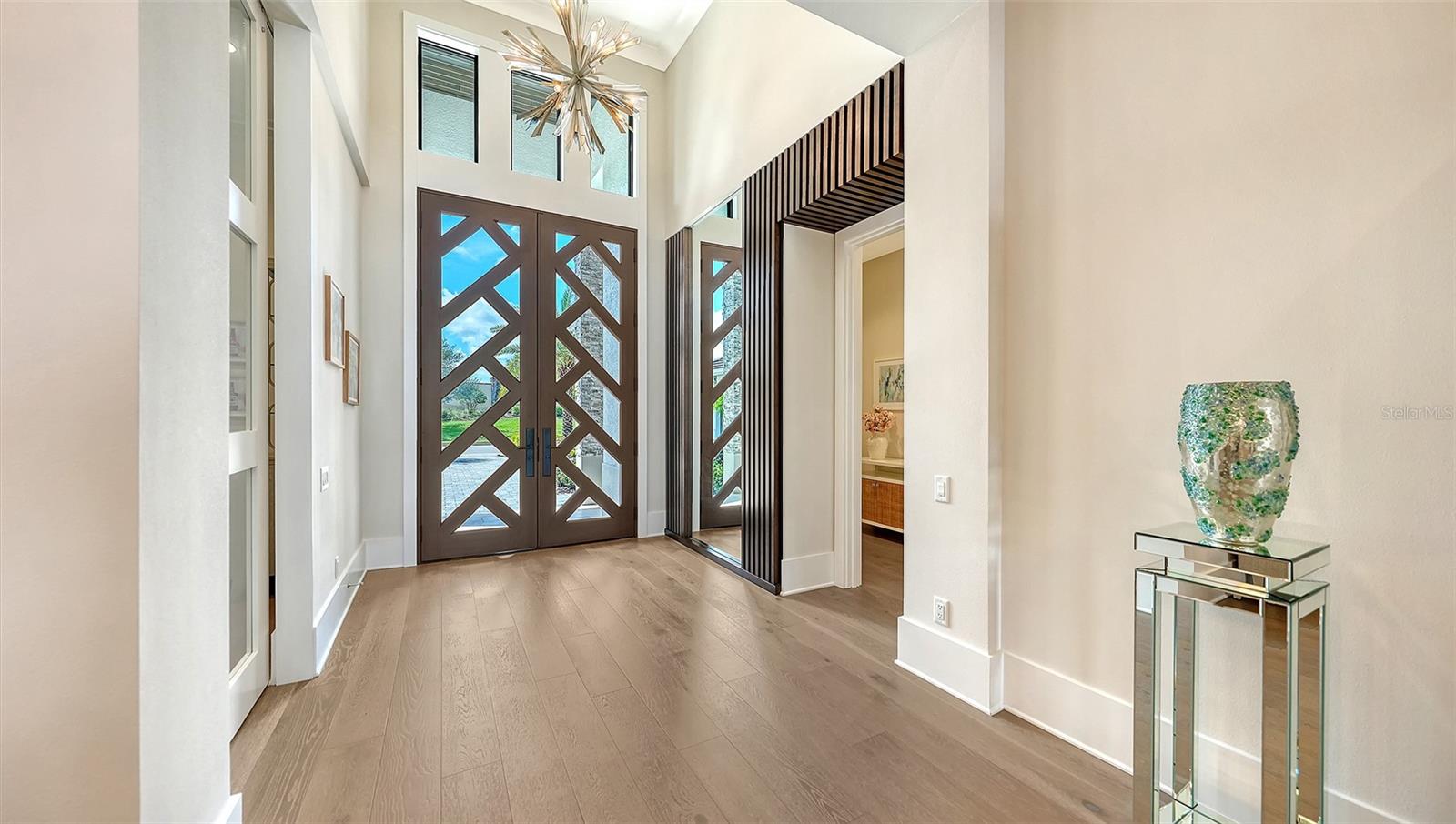 8339 LUCERNE LOOP
