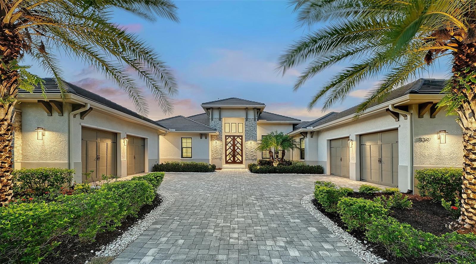8339 LUCERNE LOOP