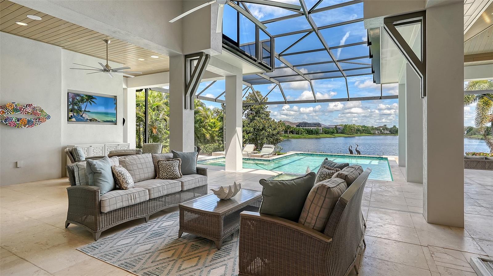 8339 LUCERNE LOOP