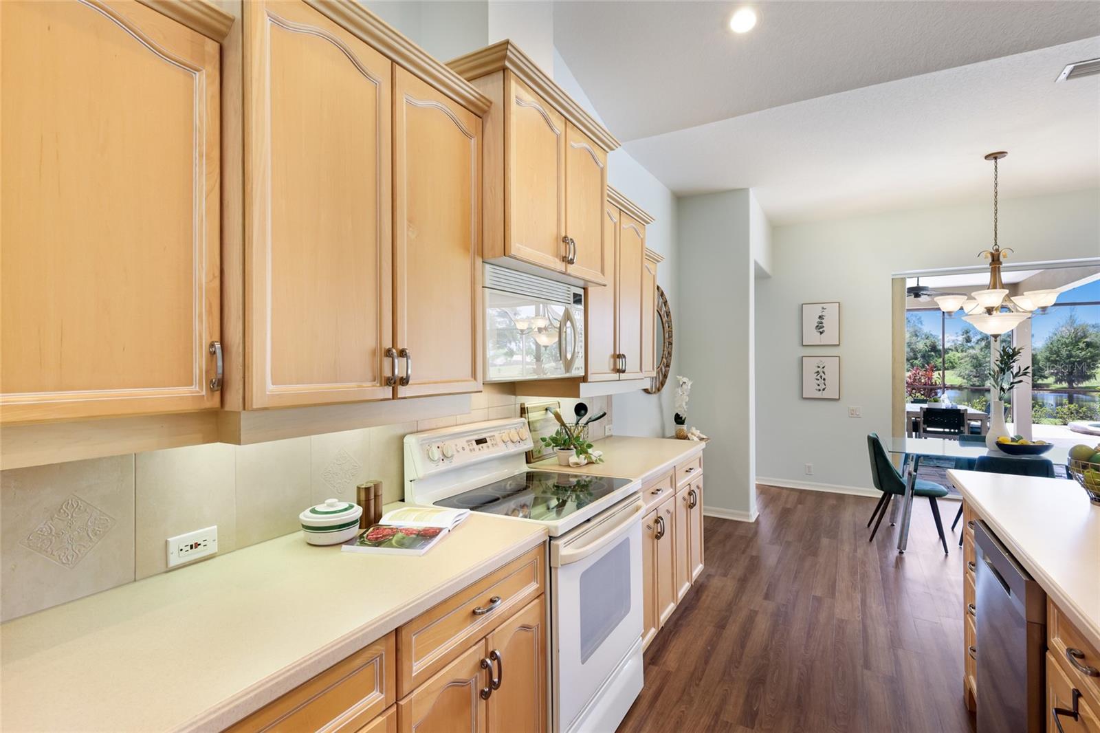 7219 ASHLAND GLN