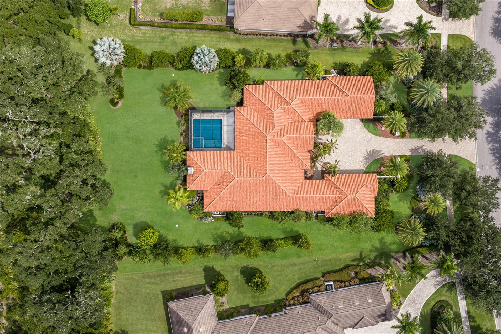 8435 LINDRICK LN