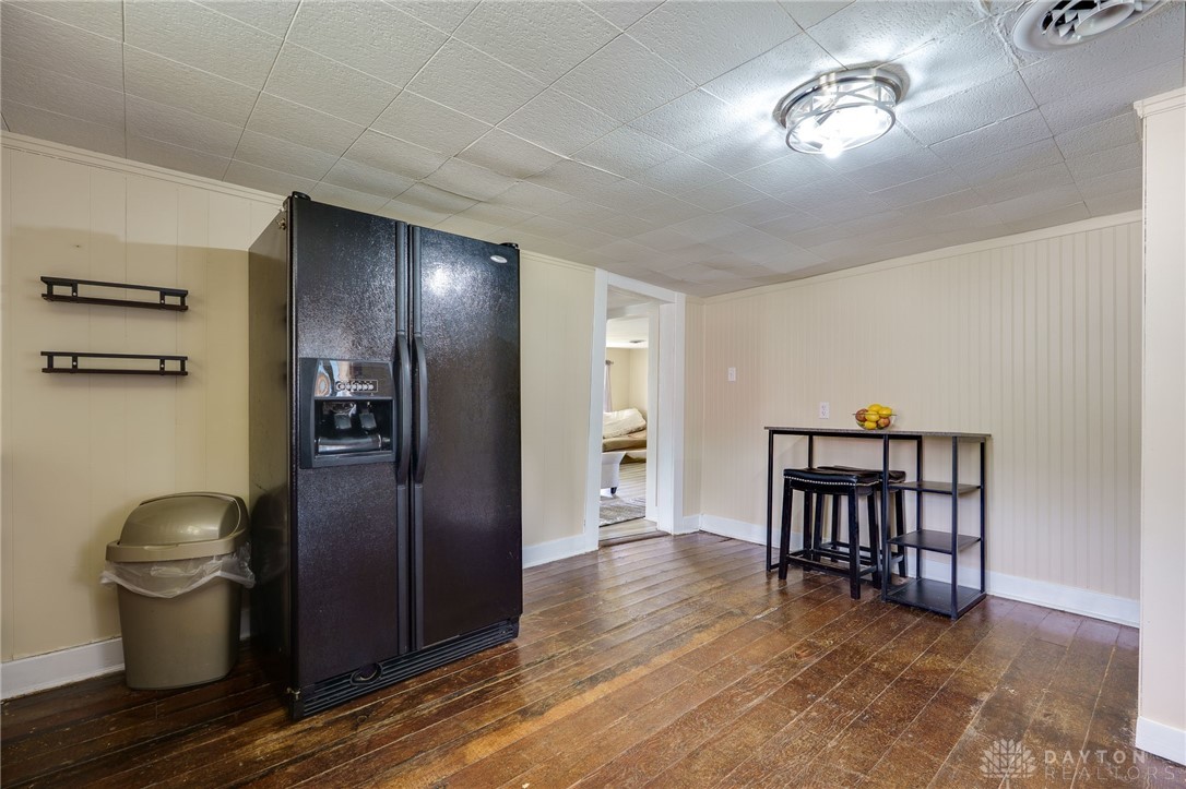 315 E JAMESTOWN Street