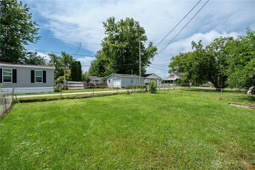 315 E JAMESTOWN Street