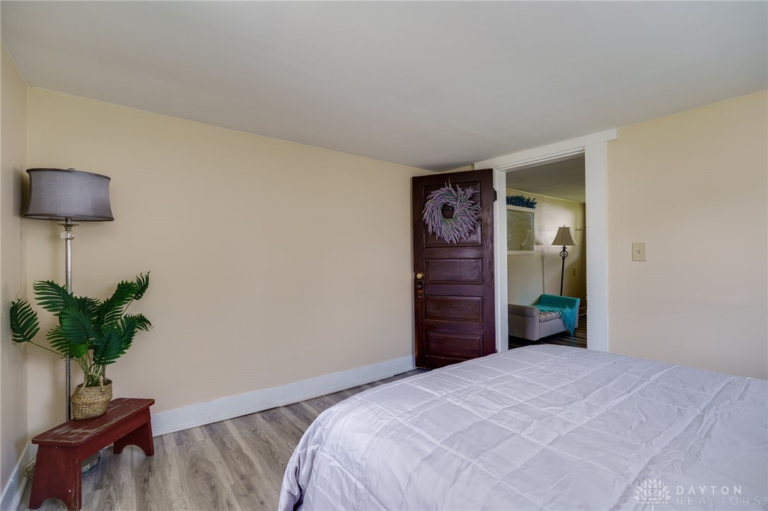 315 E JAMESTOWN Street